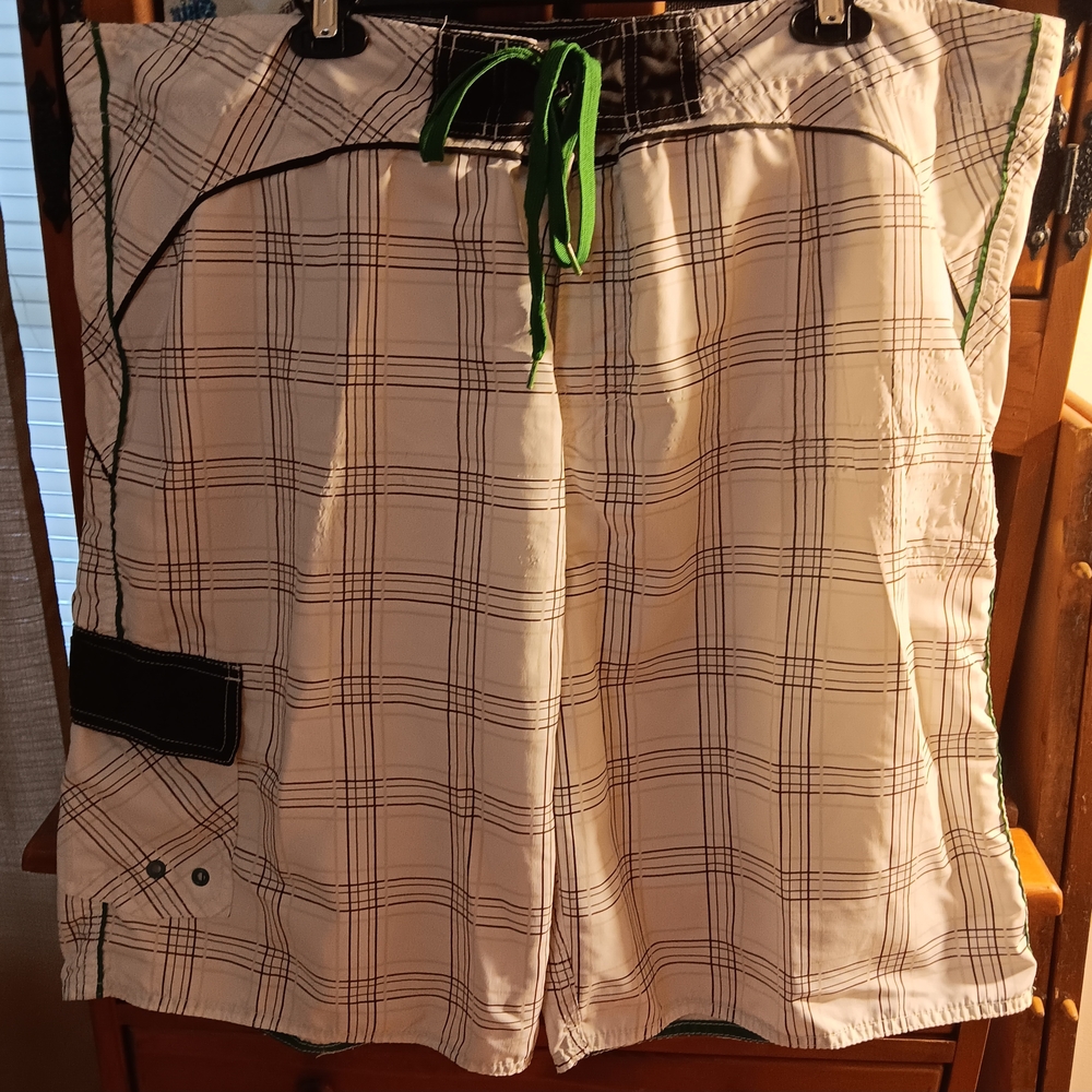 Joe Boxer White and Green Checkered Athletic Shorts